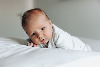 moniek-van-ommen-photos-newborn-lifestyleshoot